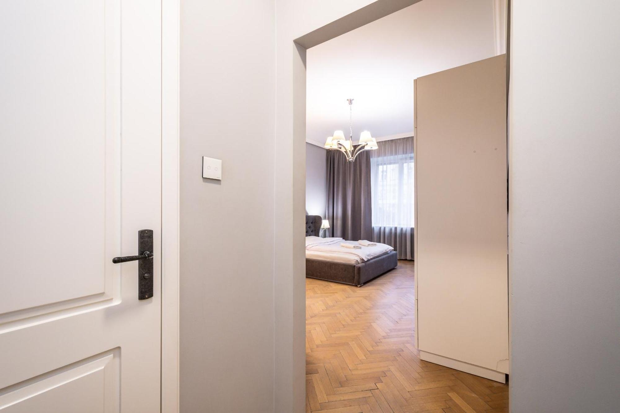 Rentplanet - Studio Krasinskiego Krakow Bagian luar foto